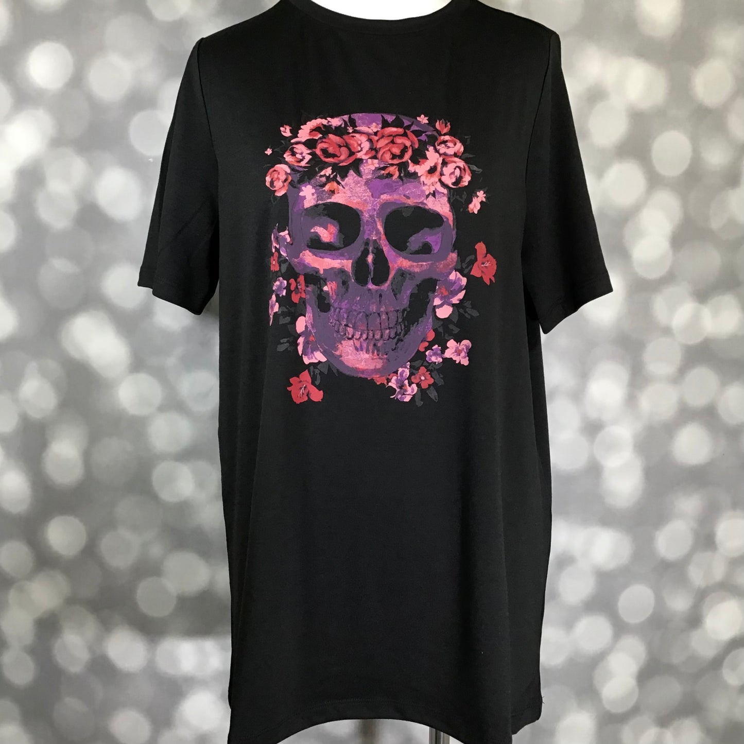 LuLaRoe Halloween 2025 - Rivkah Top - Haunted Blooms Skull
