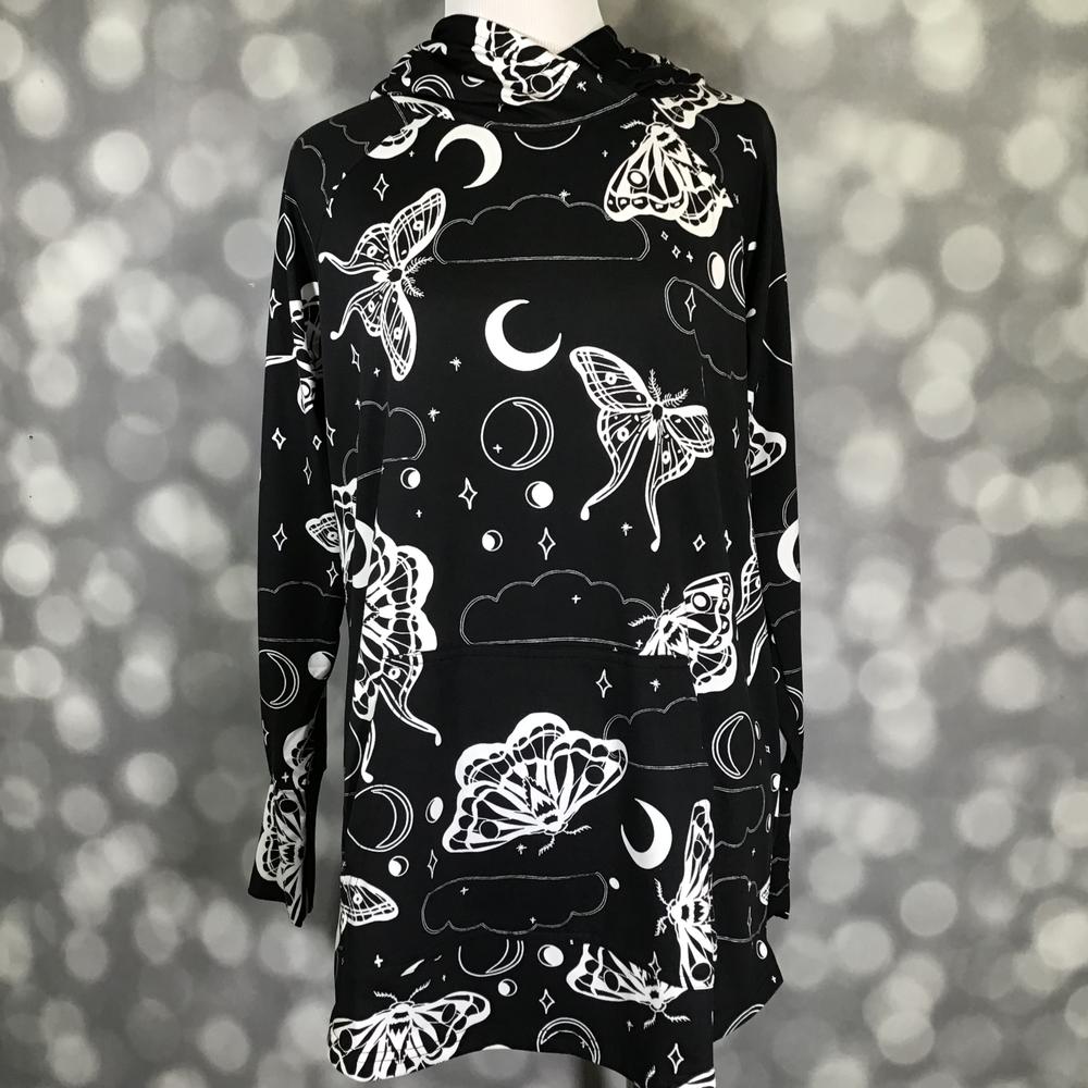 LuLaRoe Halloween 2025 - Amber Hoodie - Midnight Butterflies