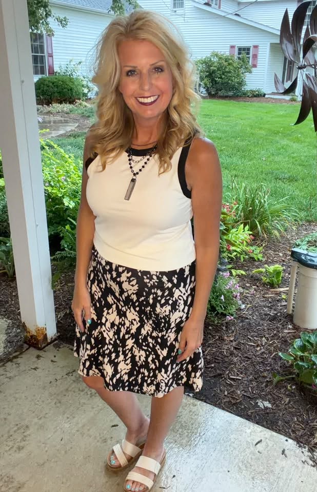 LuLaRoe Eileen Skort - Black & Ivory Abstract Print
