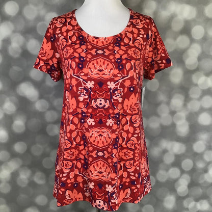 LuLaRoe Classic T burgundy coral pink ornamental floral damask print on a short sleeve scoop neck relaxed A-line tee