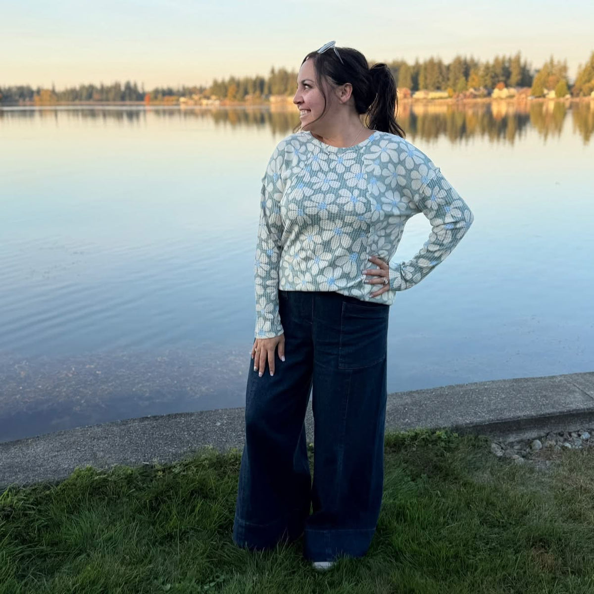 LuLaRoe Tina Mixed Media Long Sleeve Top Dusty Sage & Ivory Retro Daisy Floral – additional product view