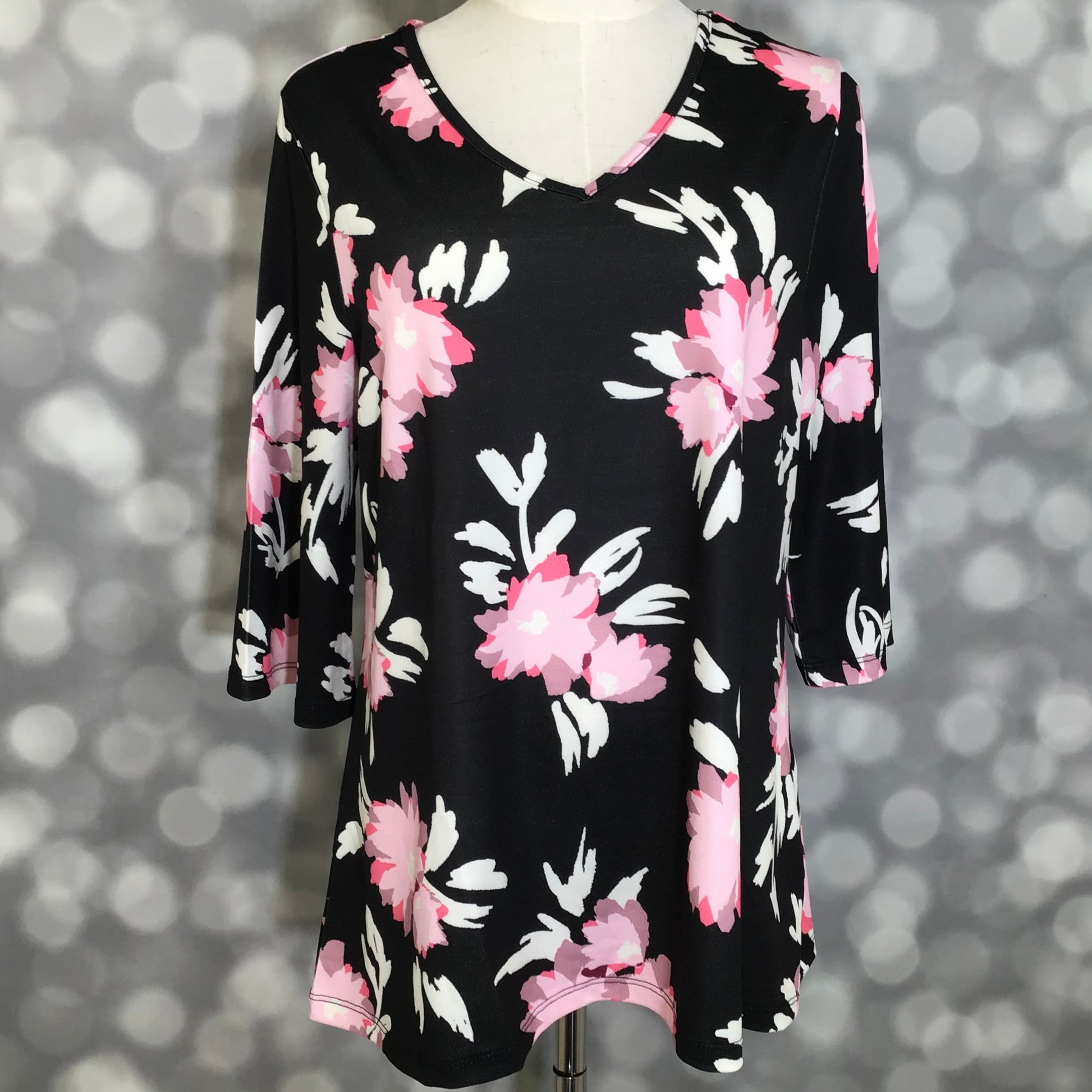 LuLaRoe LuLaRoe Eden Top - Midnight Blush Floral 