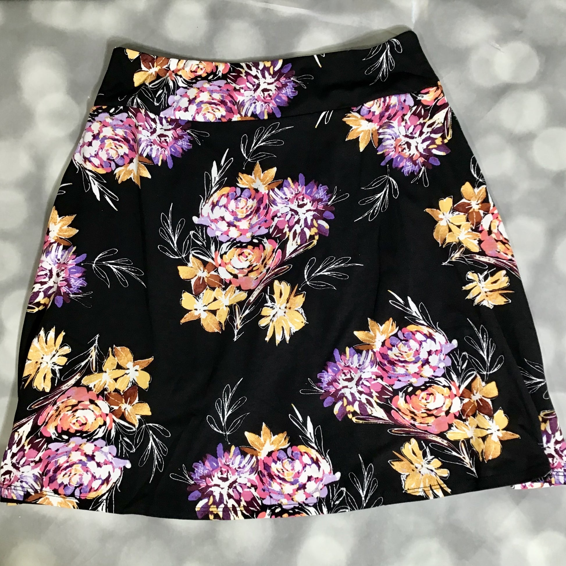 LuLaRoe LuLaRoe Eileen Skort - Midnight Blossom Garden 