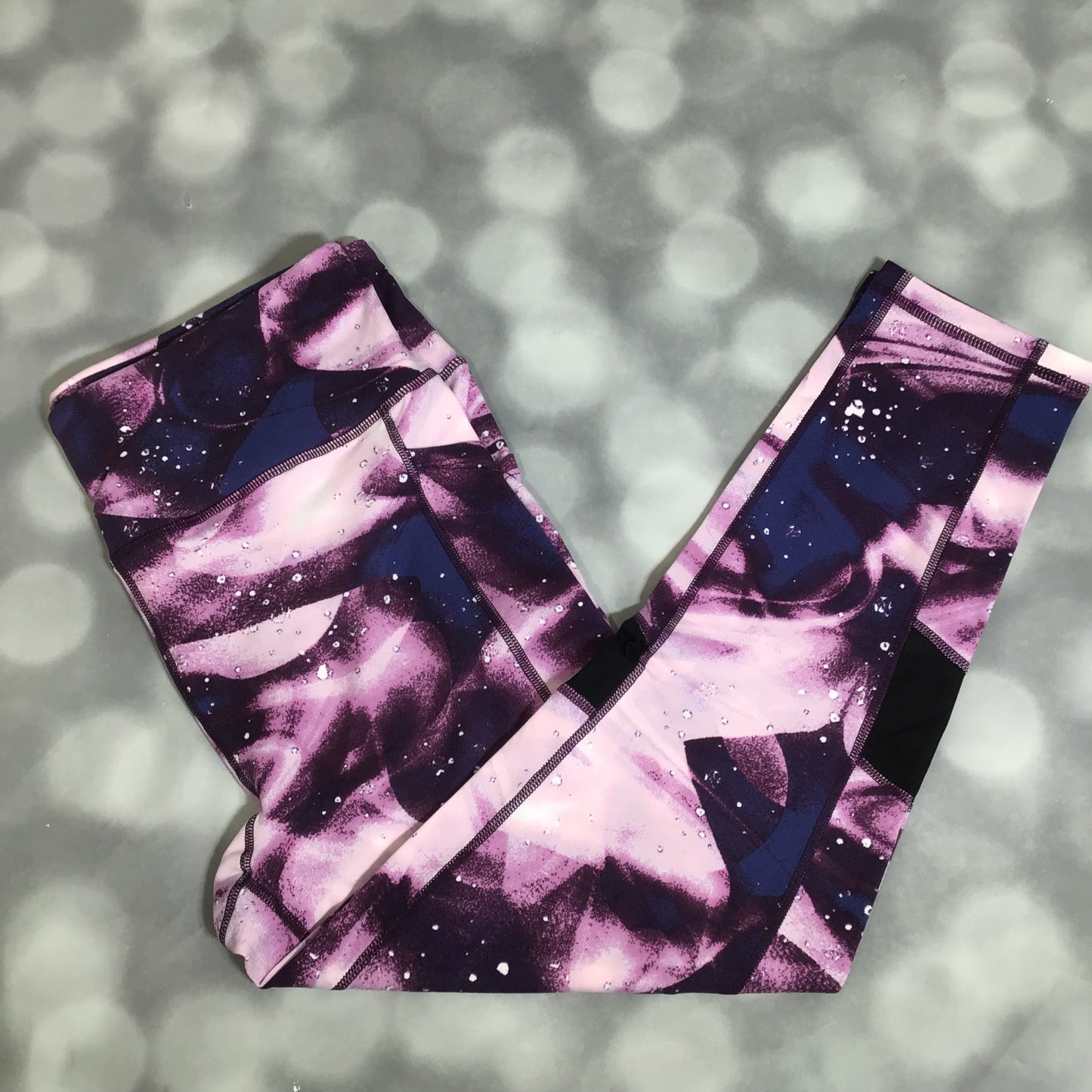 LuLaRoe LuLaRoe RISE Fearless Crop Legging - Cosmic Orchid Marble 
