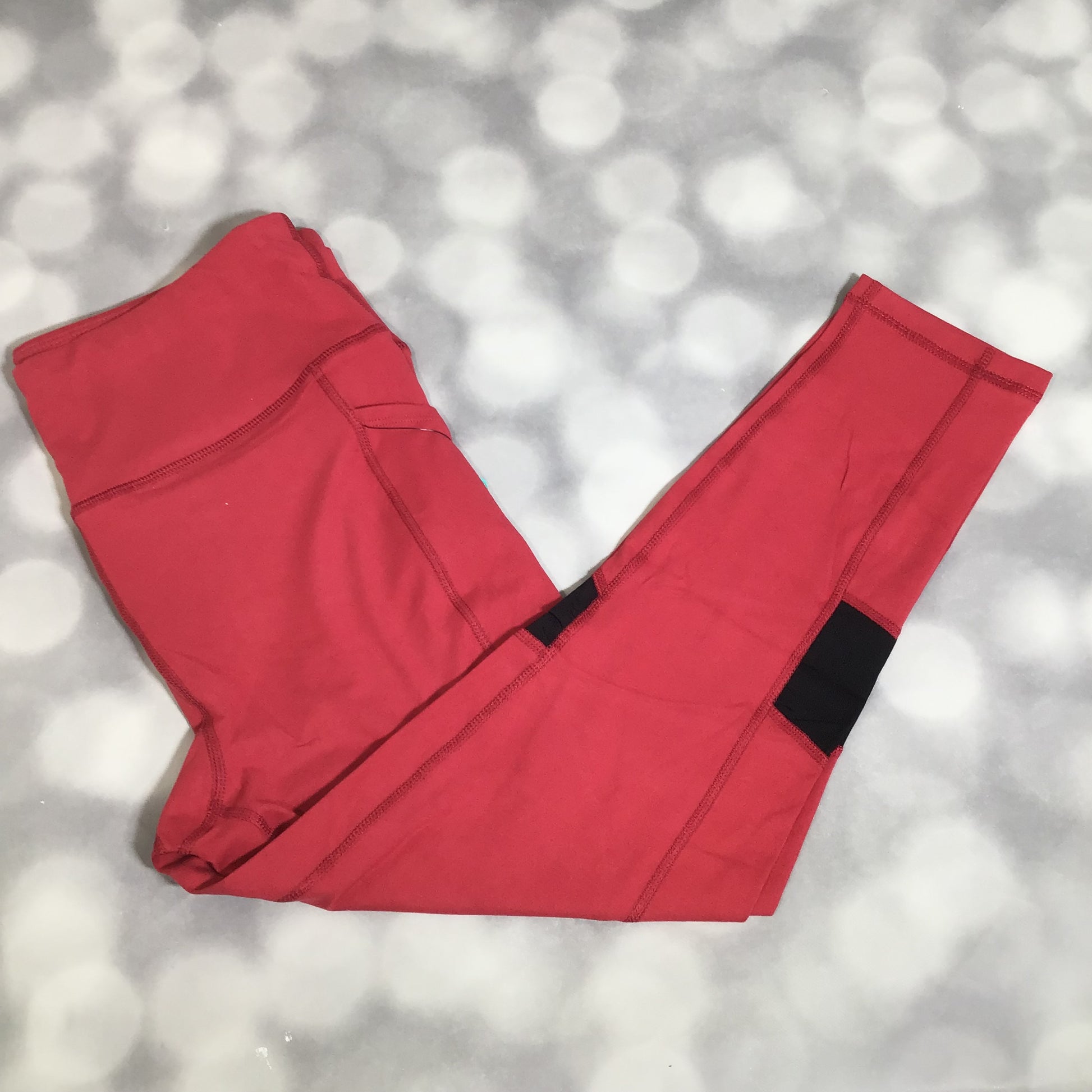 LuLaRoe LuLaRoe RISE Fearless Crop Legging - Solid Electric Berry 