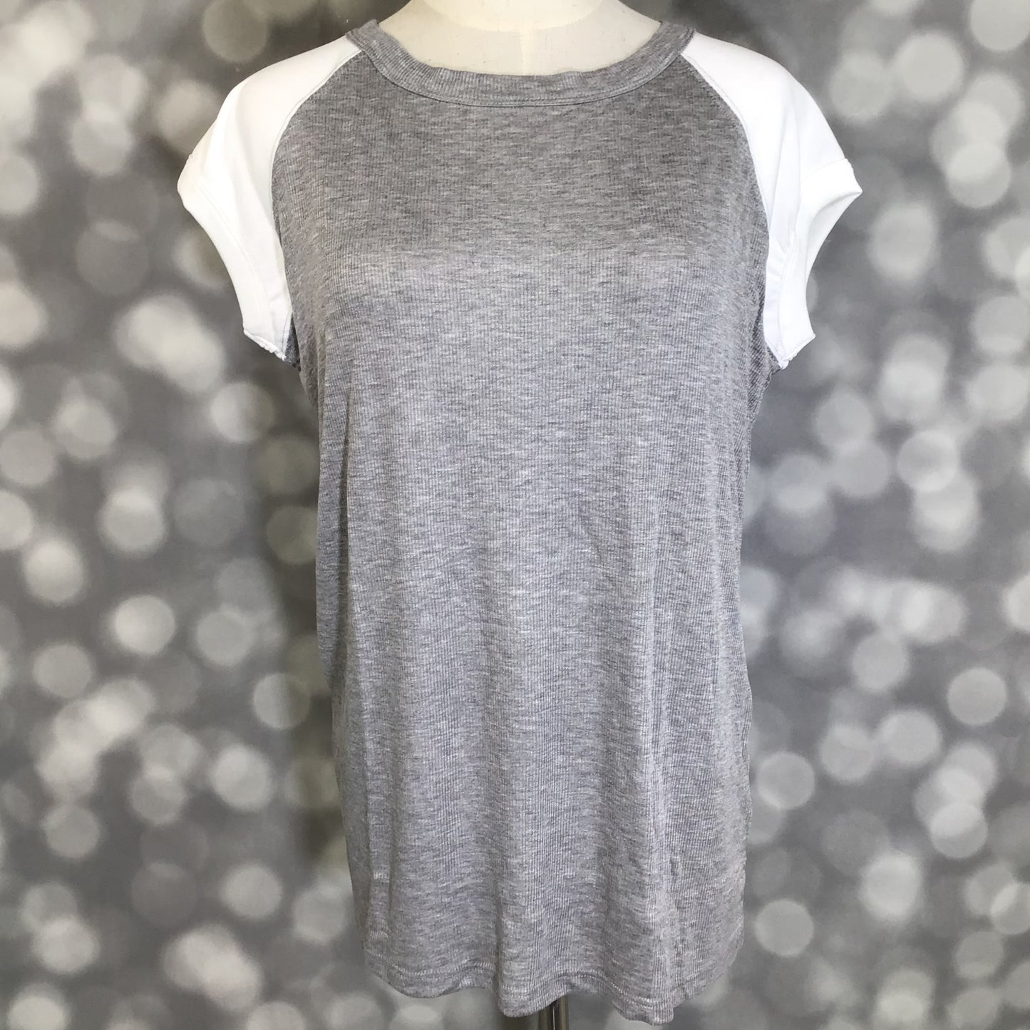 LuLaRoe Ashley Raglan T - Heather Gray & Ivory