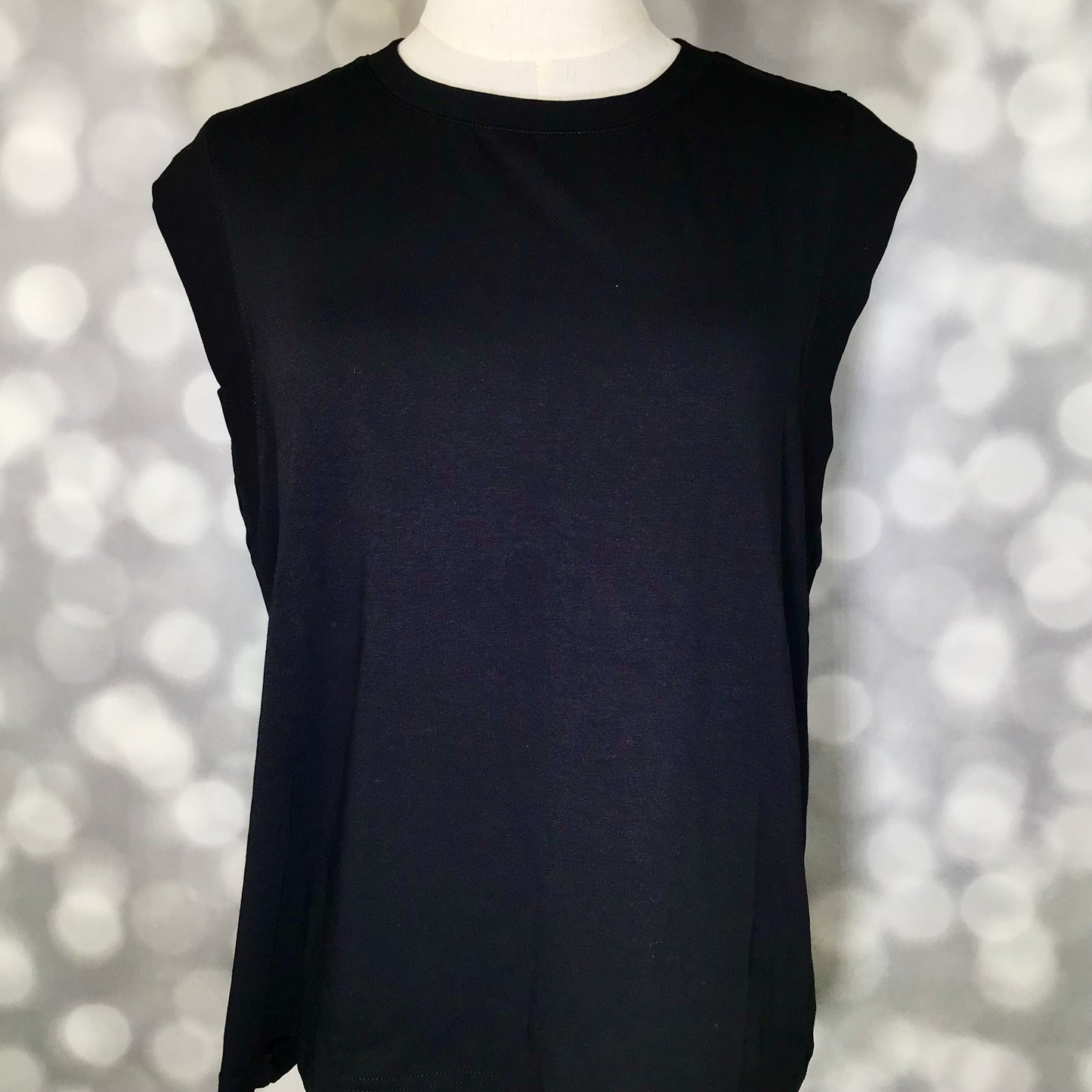 LuLaRoe Suzanne Cap Sleeve Top - Solid Black