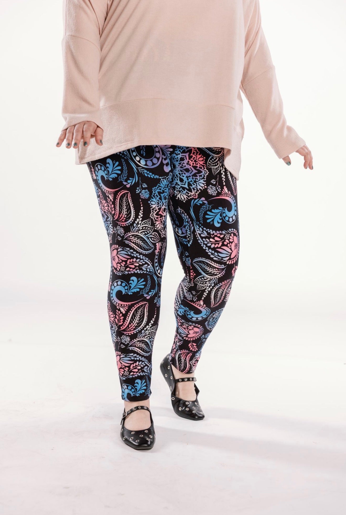 LuLaRoe LuLaRoe Single Print Leggings - Neon Pink Riot Skulls 