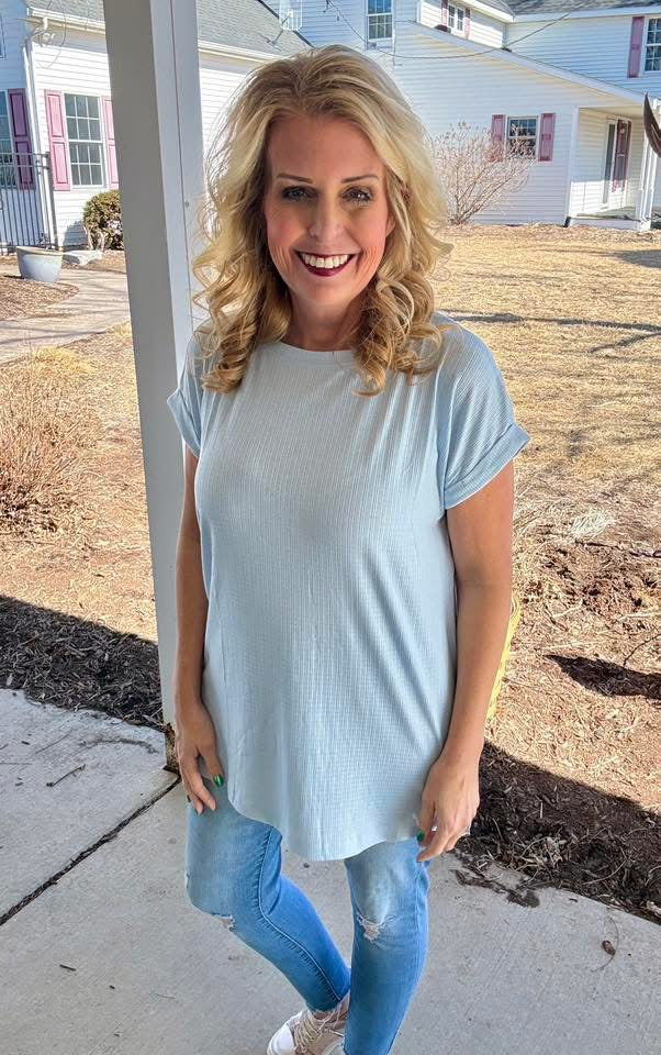 LuLaRoe LuLaRoe Leah Tunic - Solid Sky Mist Blue 