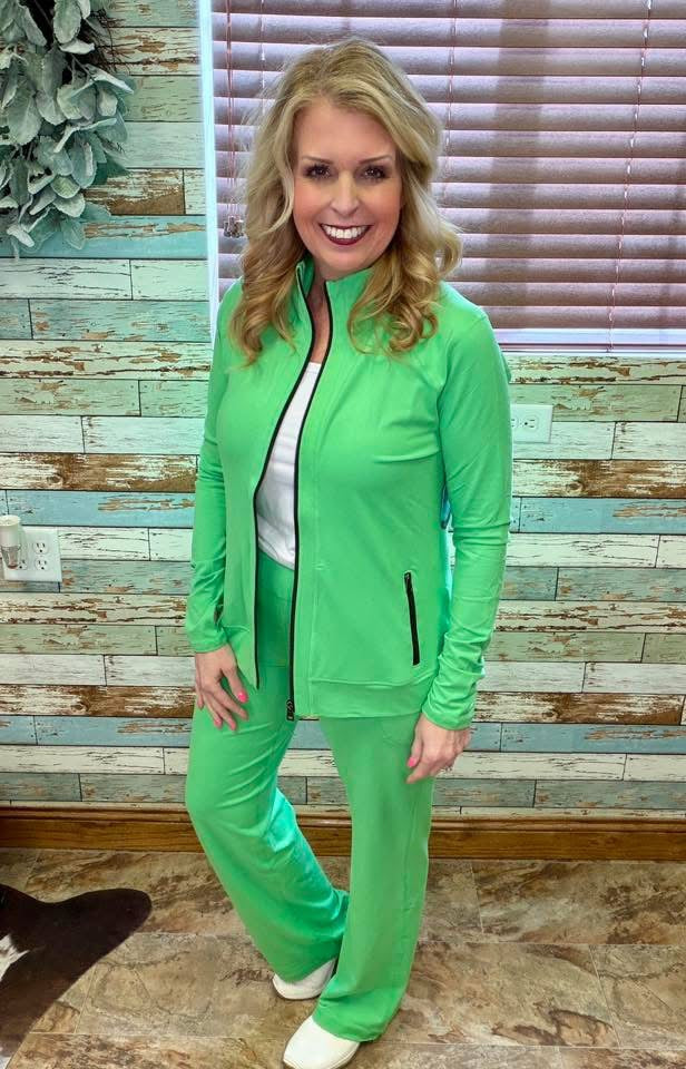 LuLaRoe LuLaRoe RISE Bold Yoga Jacket – Solid Vibrant Clover Green 