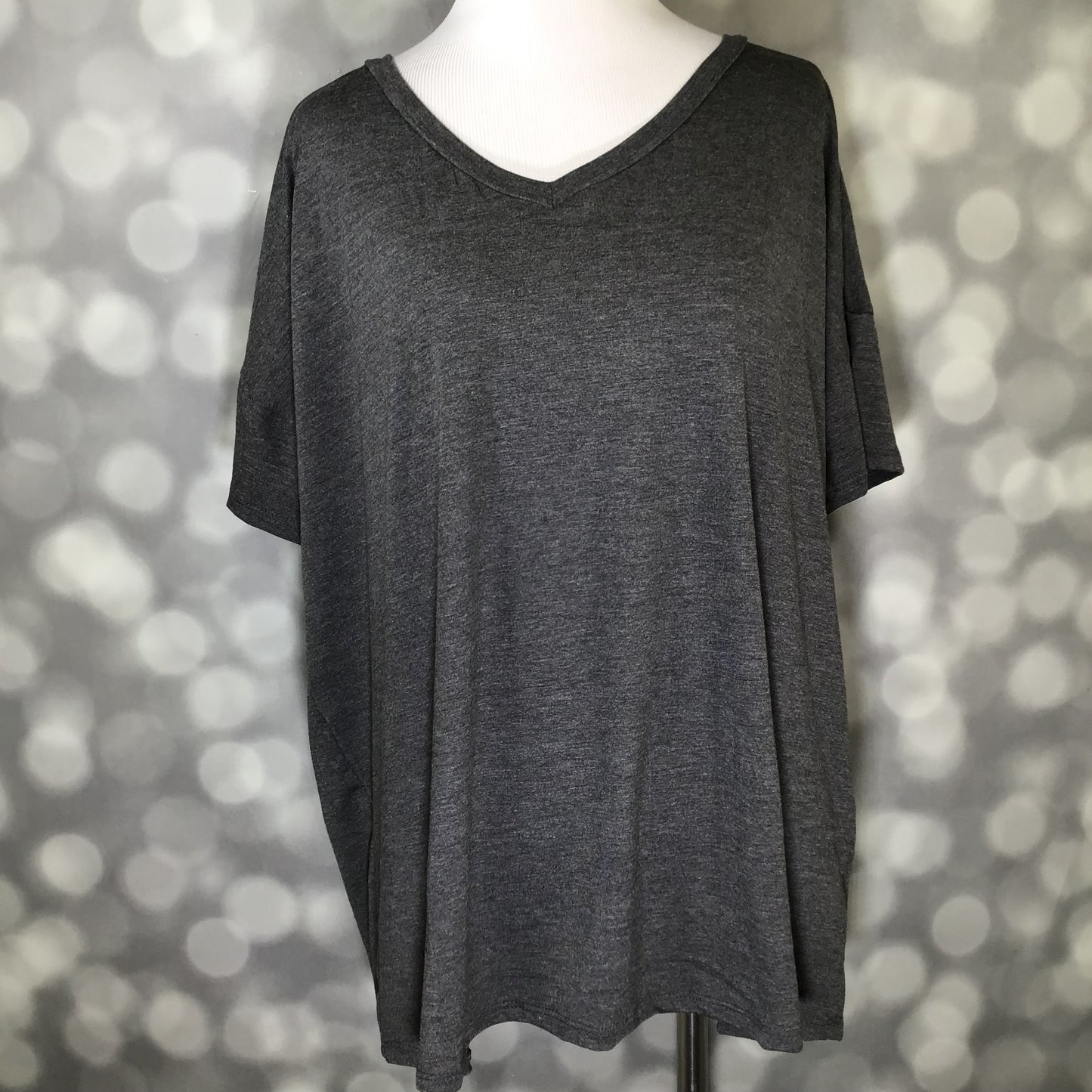 Lisa - Solid Charcoal 2Tone