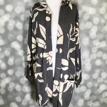 LuLaRoe Cozy Mackenzie Cardigan - Black & Cream Botanical Star Print