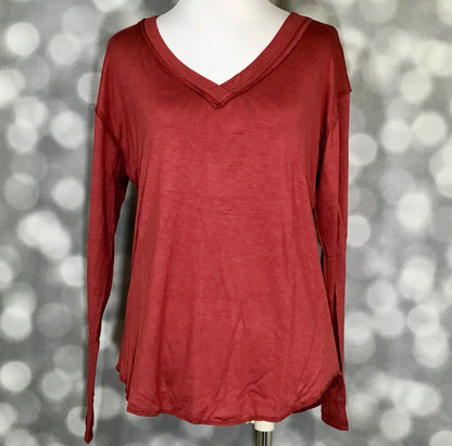 LuLaRoe LuLaRoe Vicki Top - Solid Brick Rose 