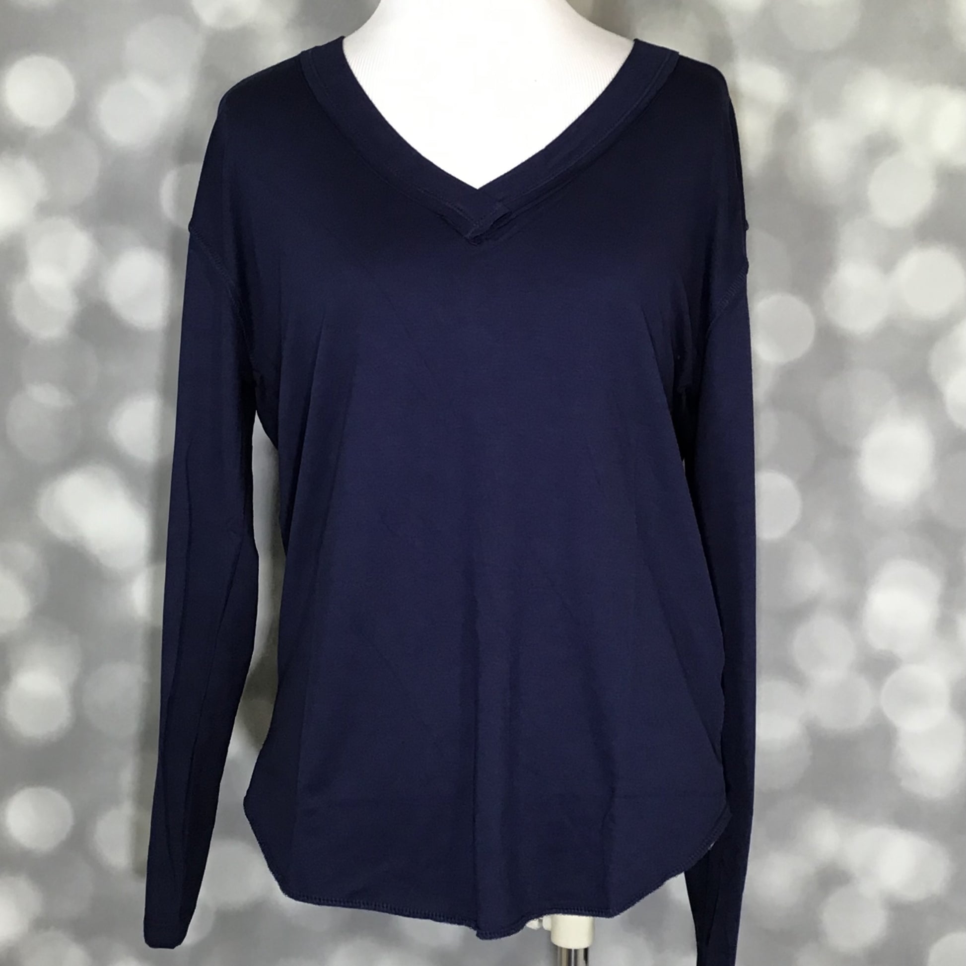 LuLaRoe LuLaRoe Vicki Top - Solid Classic Navy 