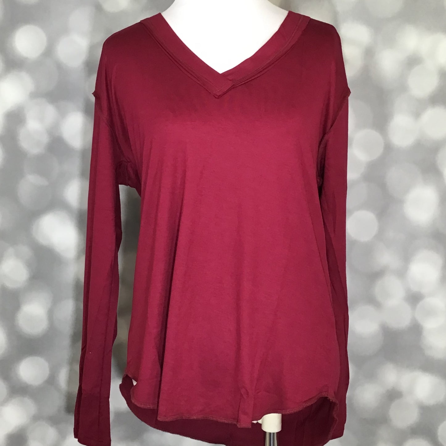 LuLaRoe LuLaRoe Vicki Top - Solid Mulberry Wine 