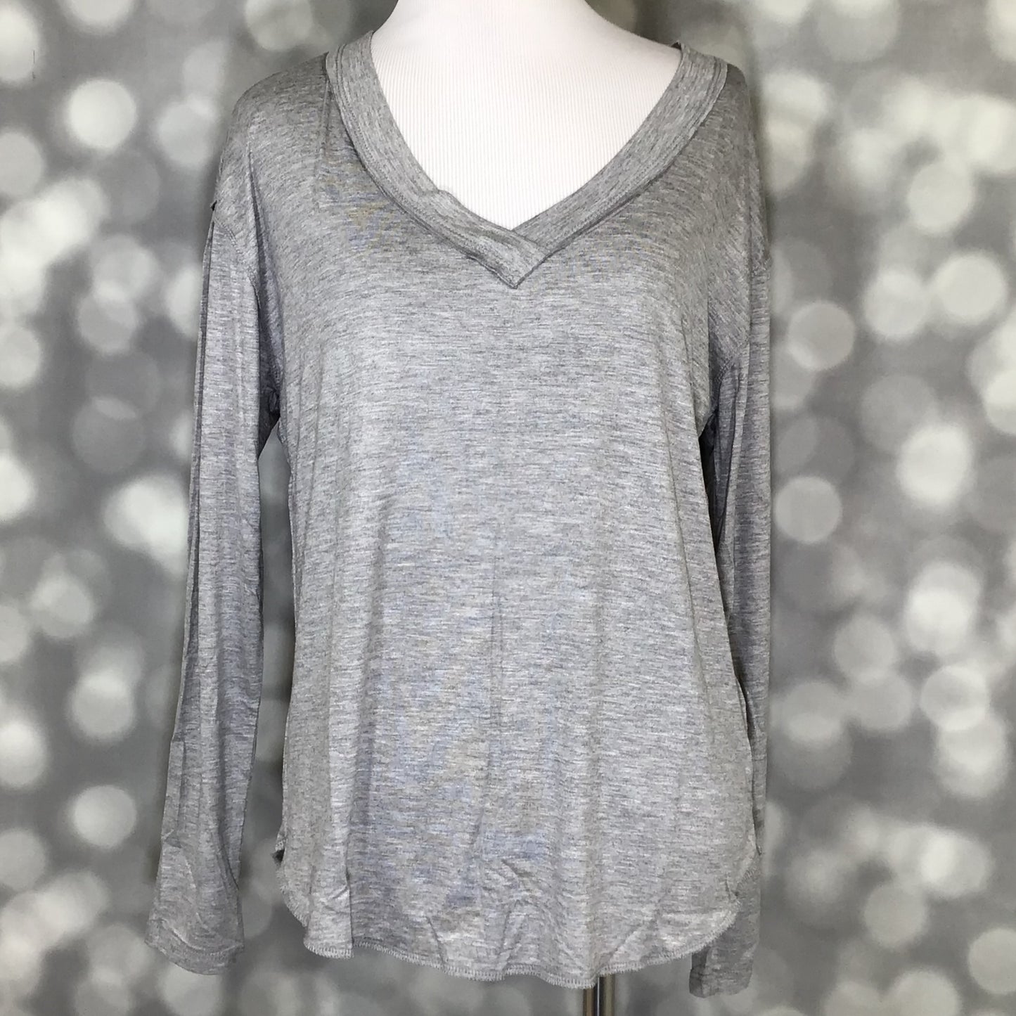 LuLaRoe LuLaRoe Vicki Top - Heathered Light Gray 