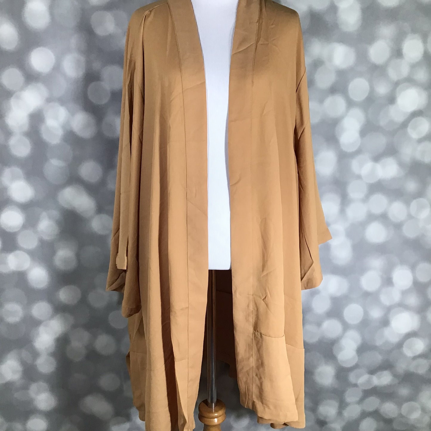 LuLaRoe Aurora bell sleeve kimono in solid warm caramel brown
