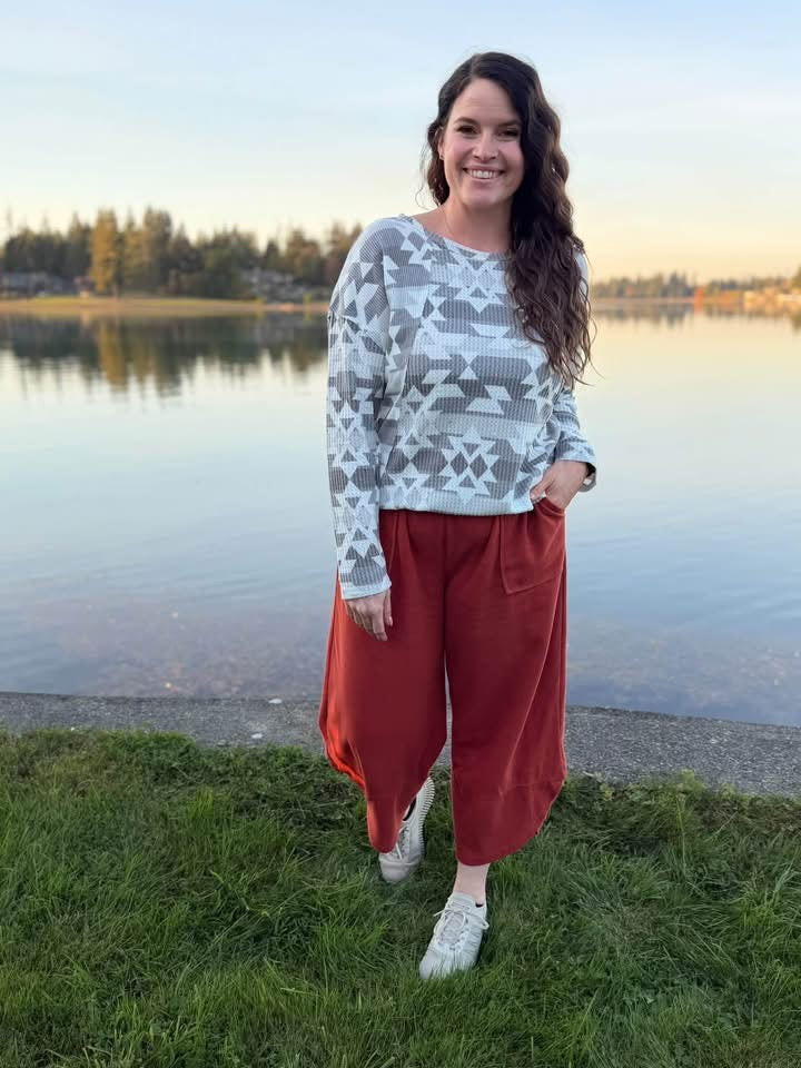 LuLaRoe Tina Mixed Media Long Sleeve Top Ivory Taupe Gray Abstract Geometric – additional product view