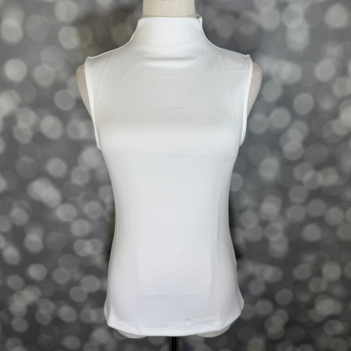 LuLaRoe Ramona Mock Neck Tank – Solid White outfit and fit photo