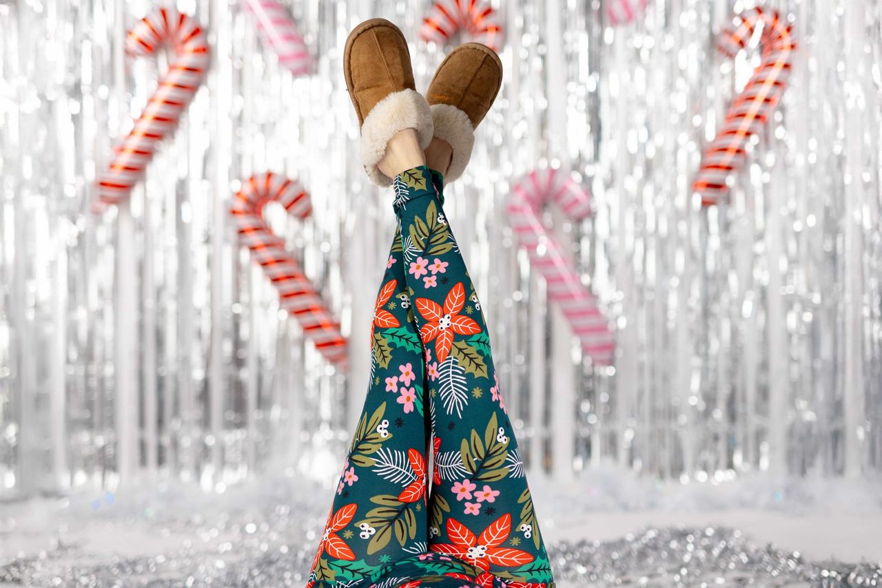 LuLaRoe Holiday Leggings - Holiday Bloom Floral