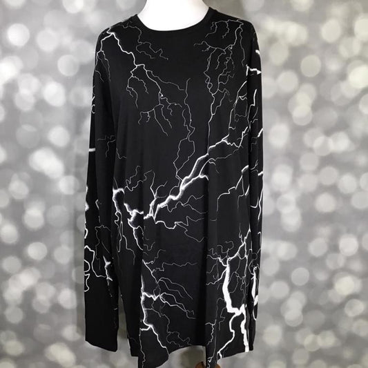 LuLaRoe Hudson Long Sleeve Tee in black with white lightning bolt print – unisex crew neck