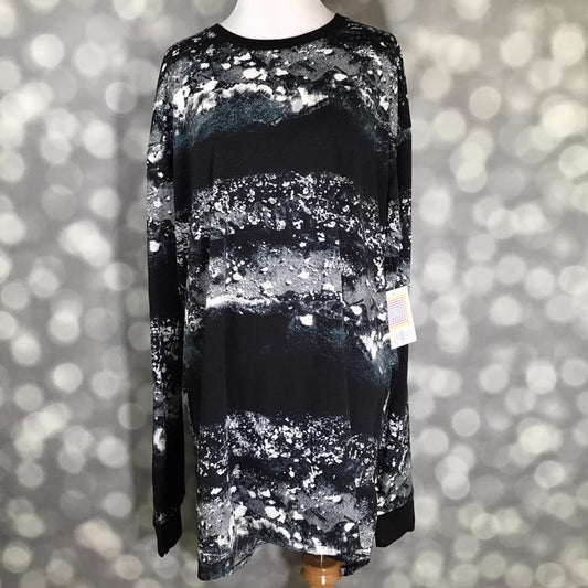 LuLaRoe Hudson Long Sleeve Tee in black and white abstract print – unisex crew neck top