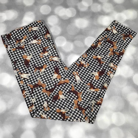 LuLaRoe leggings with beagle dog print on black and white gingham pattern