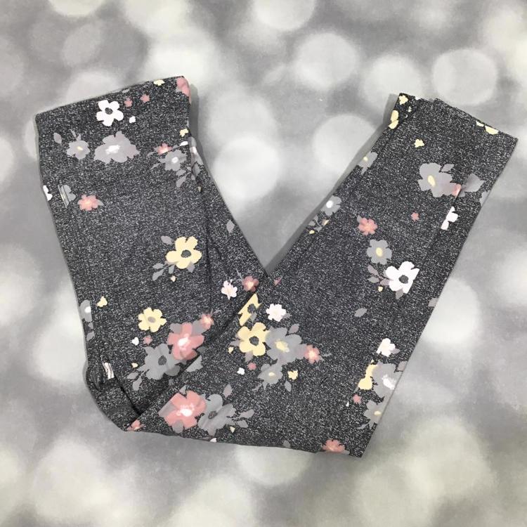 LuLaRoe leggings in charcoal gray with white and pink floral pattern – buttery-soft