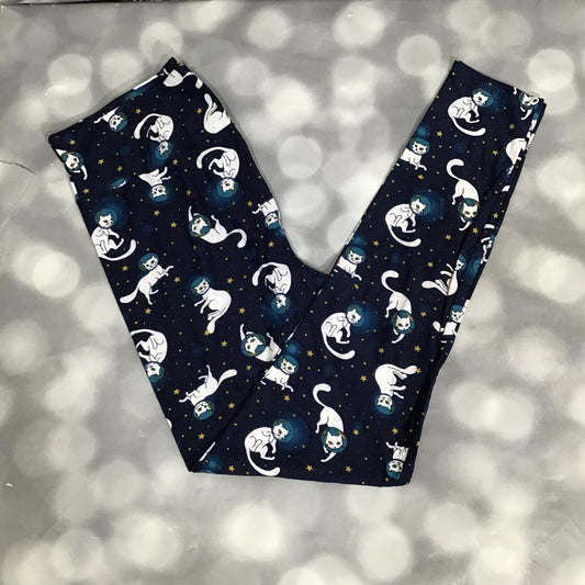LuLaRoe leggings in navy with astronaut cats and golden star print