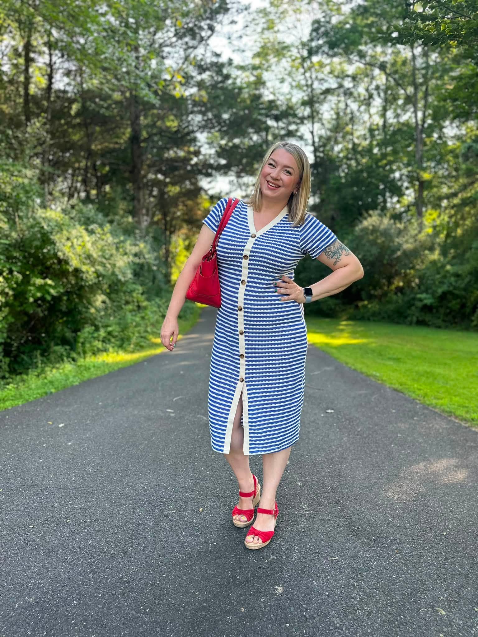 LuLaRoe Leni Dress – Navy & Ivory Scalloped Stripe M
