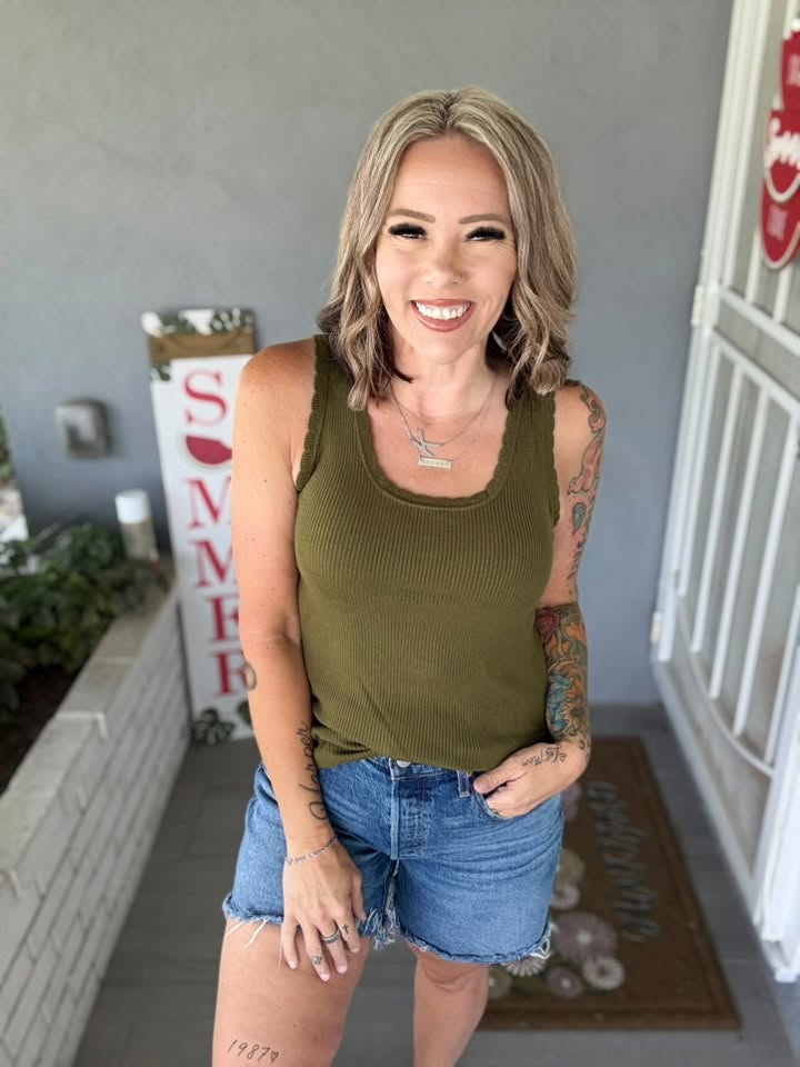 LuLaRoe Maydene Scallop Edge Tank – Solid Soft Olive