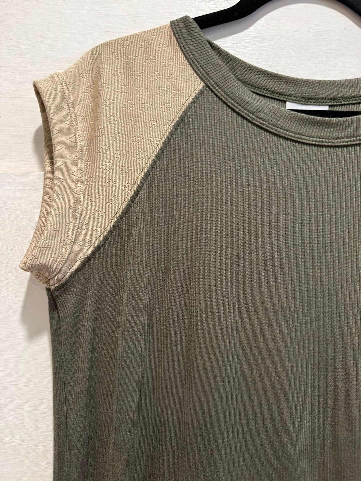 LuLaRoe Ashley Raglan T - Solid Olive Grove