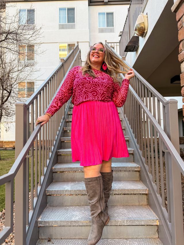 LuLaRoe LuLaRoe May Mesh Top - Raspberry Doodle Bloom 
