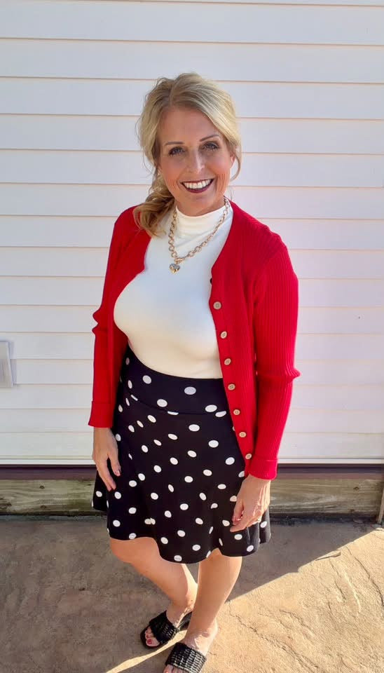 LuLaRoe Ramona Mock Neck Tank – Solid White outfit and fit photo
