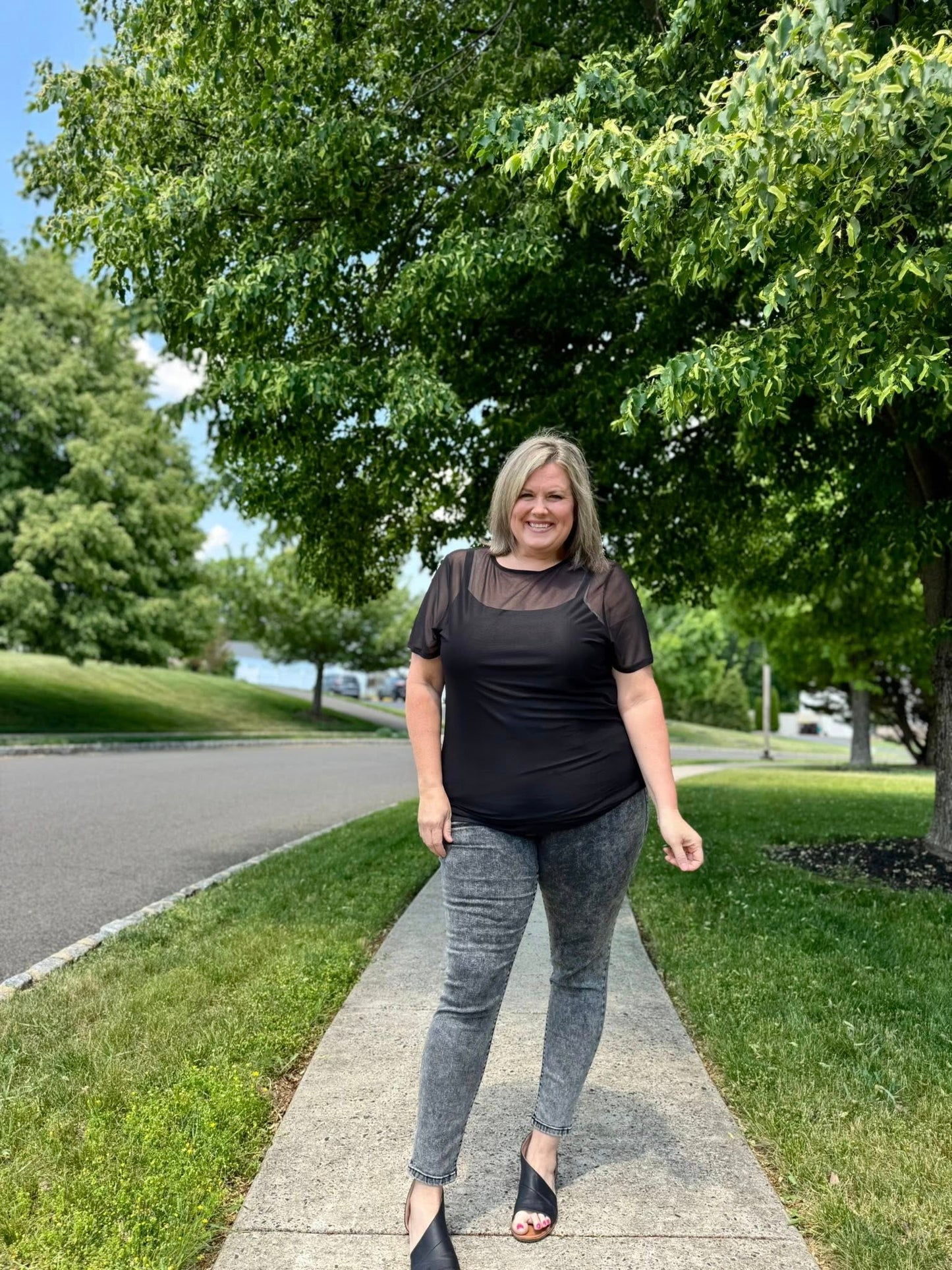 LuLaRoe LuLaRoe Miranda Mesh T - Solid Black 
