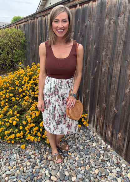 LuLaRoe Maydene Scallop Edge Tank – Solid Cocoa Brown