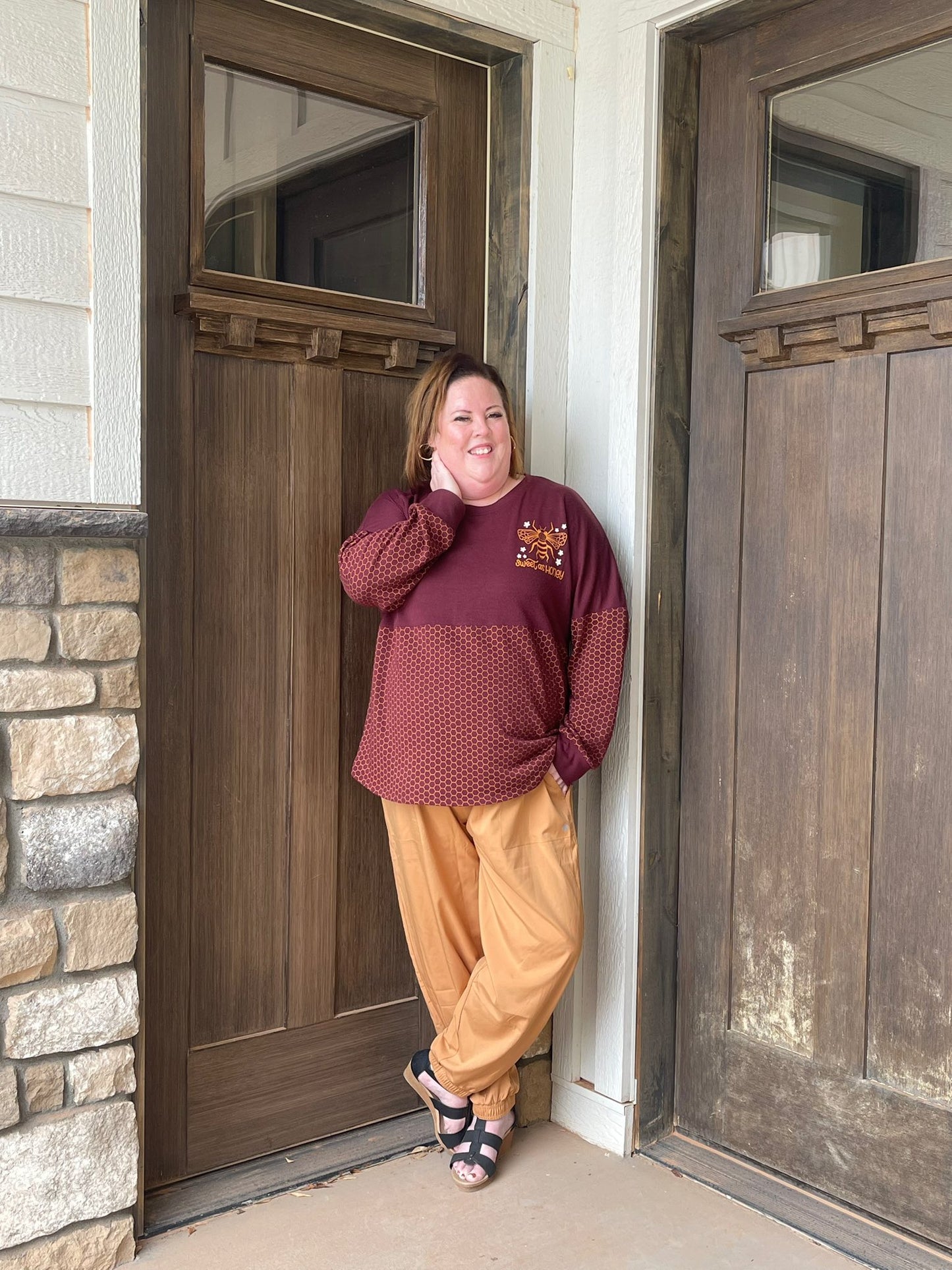 LuLaRoe LuLaRoe Rise Infinite Jogger – Solid Camel Terrain 