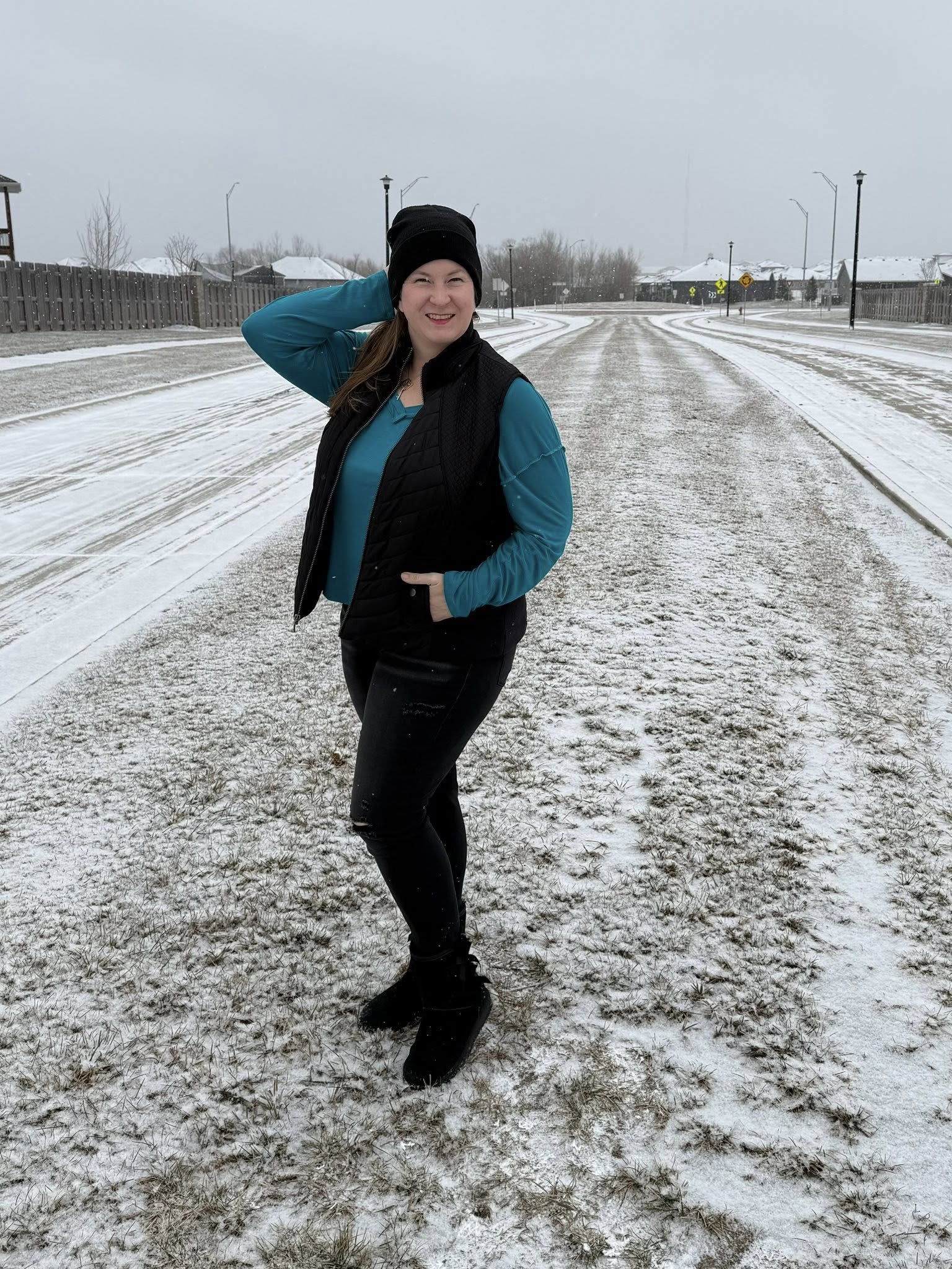 LuLaRoe LuLaRoe Vicki Top - Solid Deep Teal 