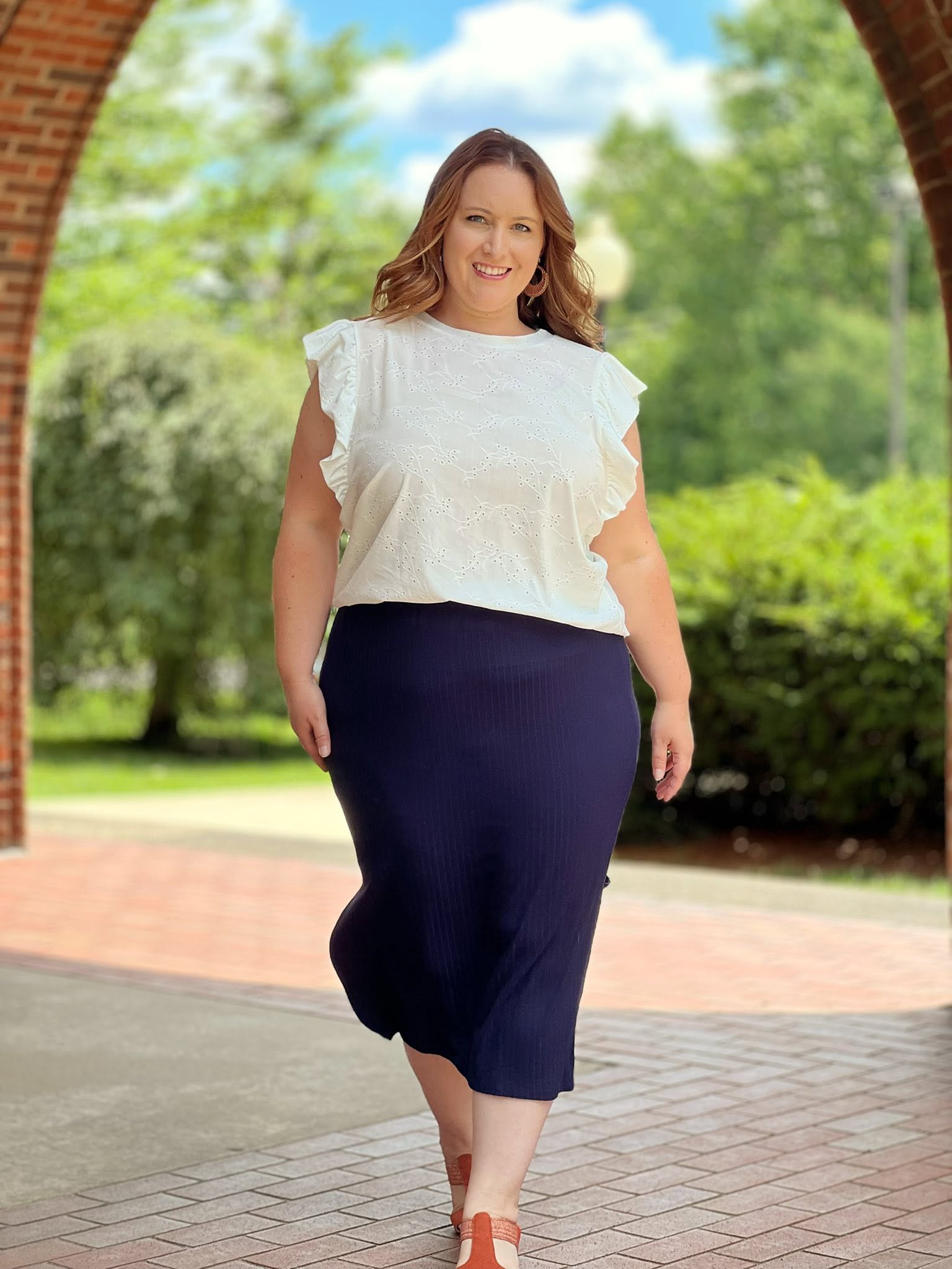 LuLaRoe LuLaRoe LeeAnn Ruffle Sleeve Top - Solid White