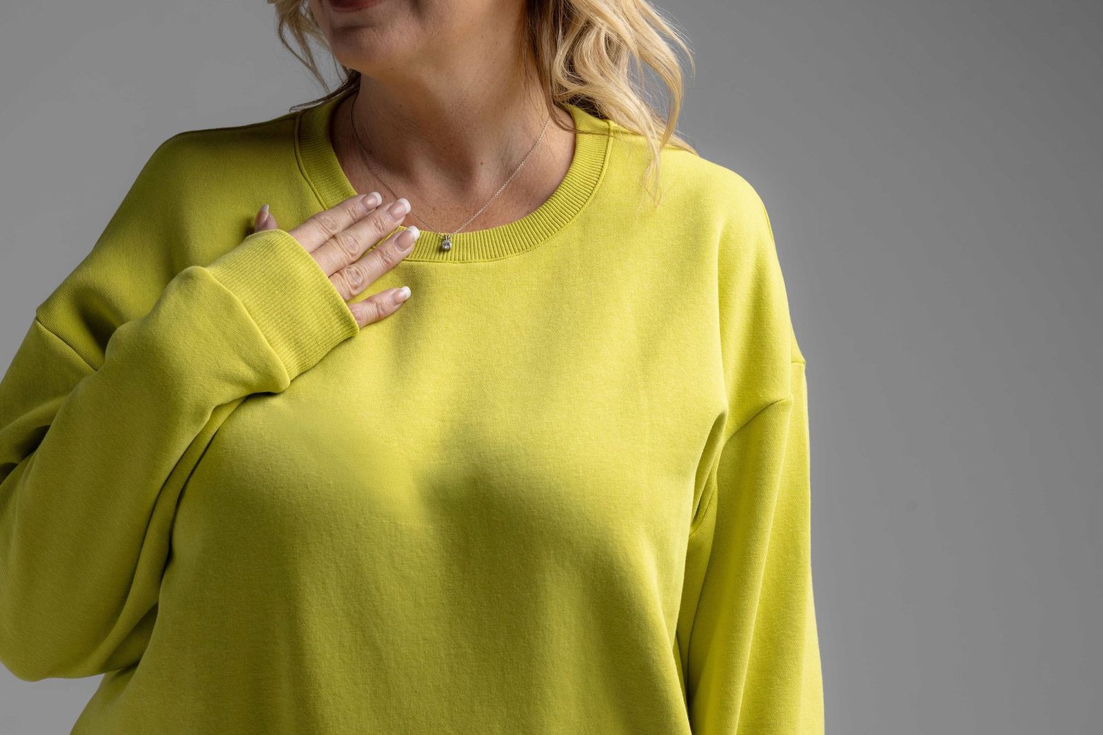 LuLaRoe LuLaRoe RISE Reset Pullover – Citrus Bloom Statement 