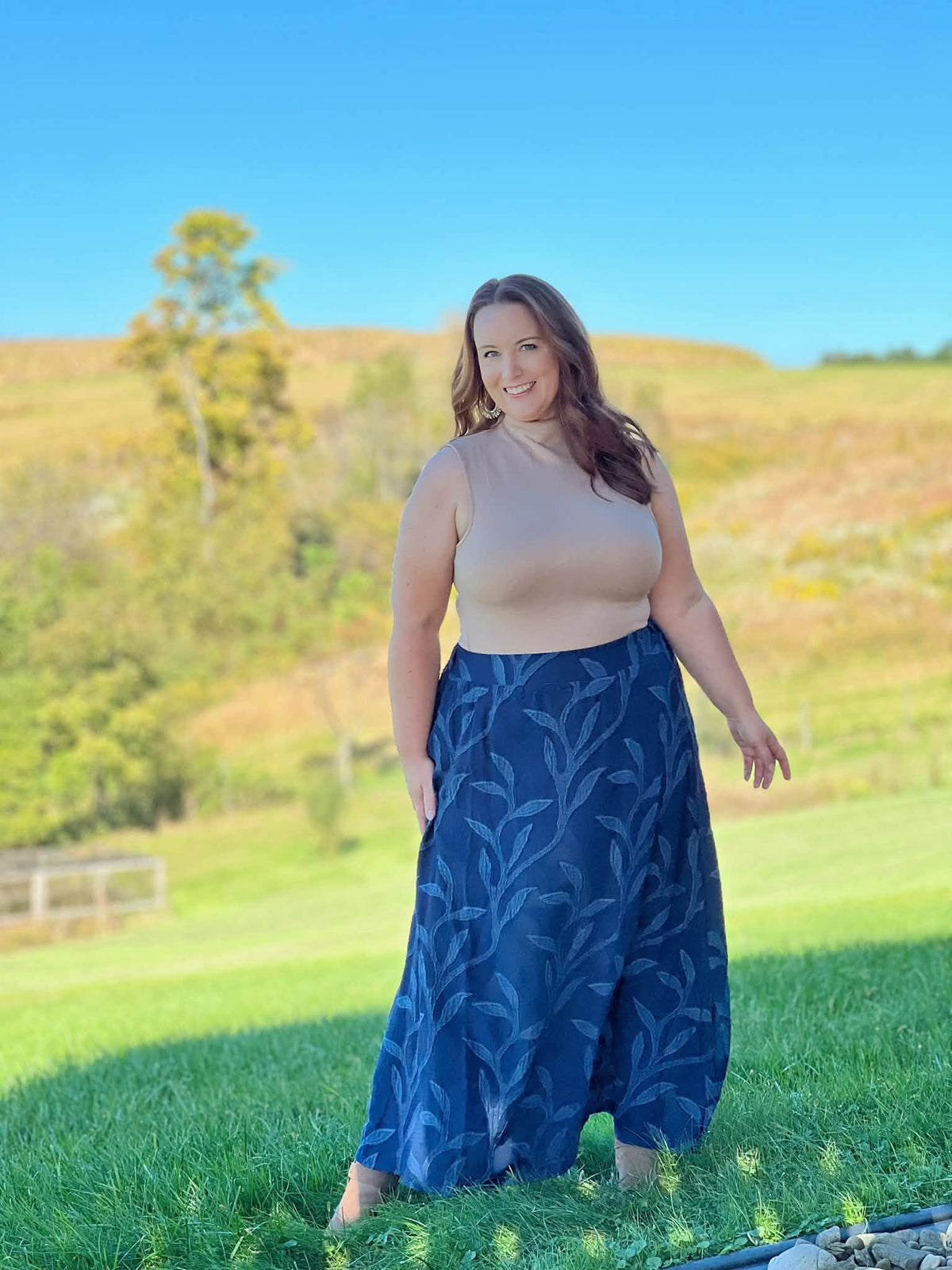 LuLaRoe Ramona Mock Neck Tank – Solid Taupe outfit and fit photo