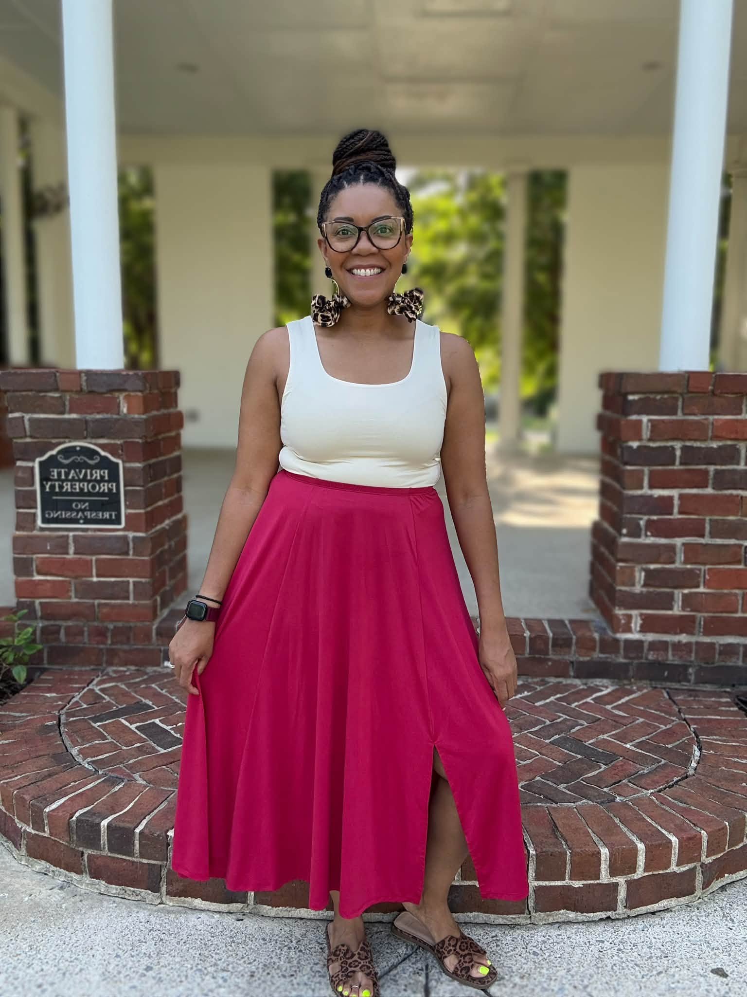 Model wearing the LuLaRoe Robyn Fitted Tank in solid stone taupe