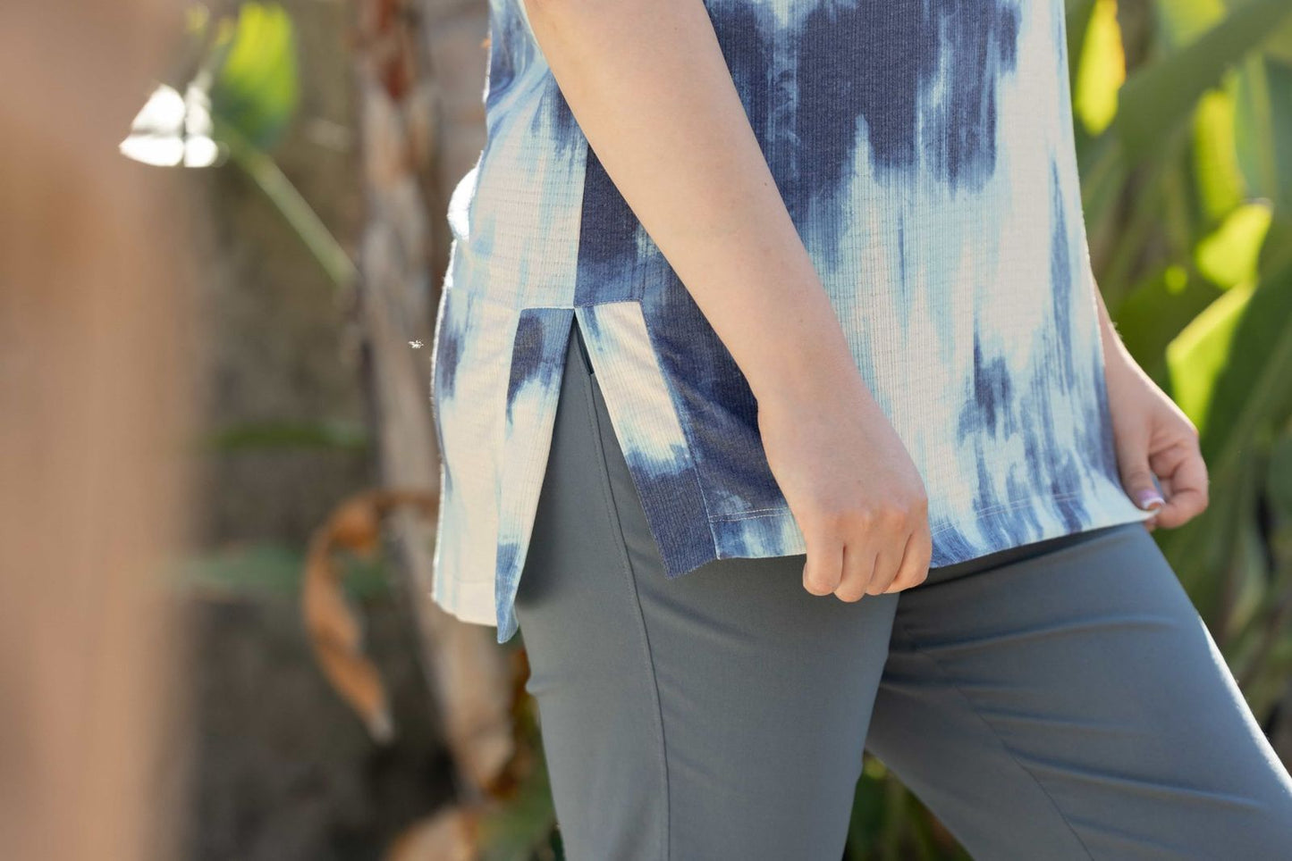 LuLaRoe LuLaRoe Leah Tunic - Indigo Cloud Wash 